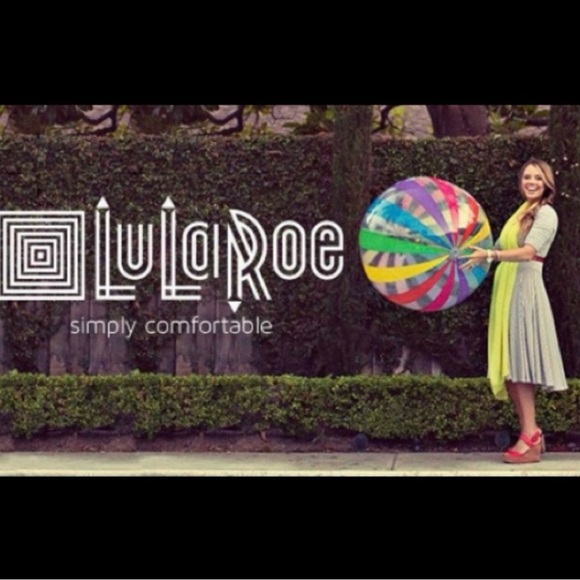 LuLaRoe- Irma 
Like new
Size 3xl - Picture 3 of 3